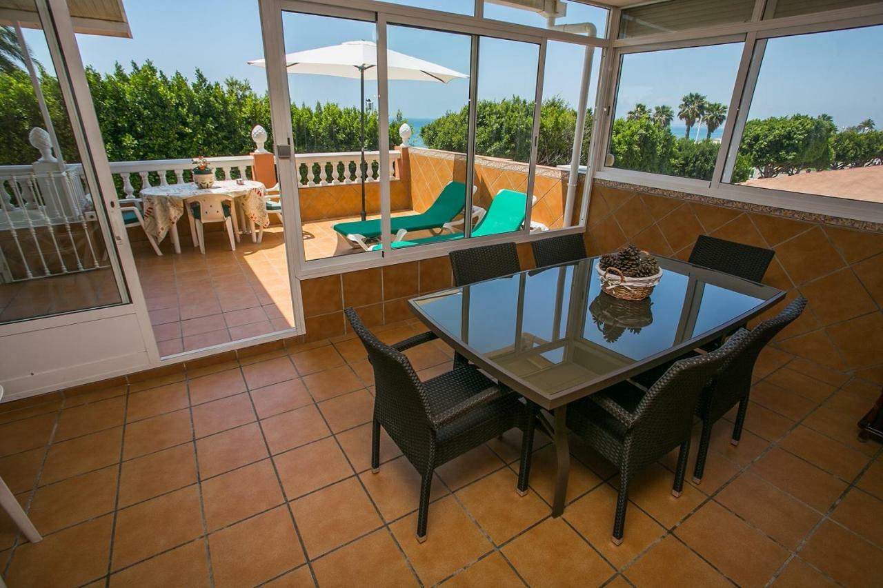 Apartamentos Maria Malaga Exterior photo